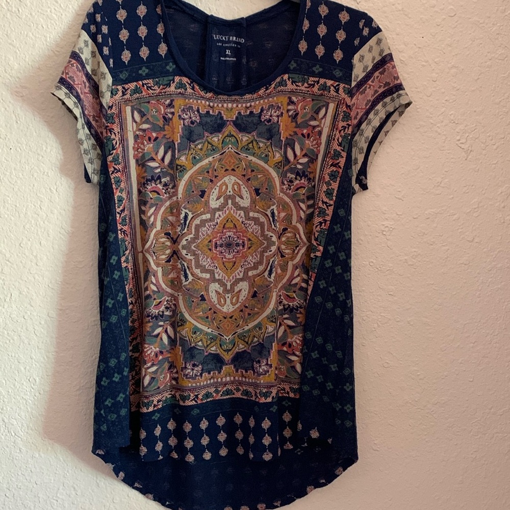 Lucky Brand lightweight tshirt